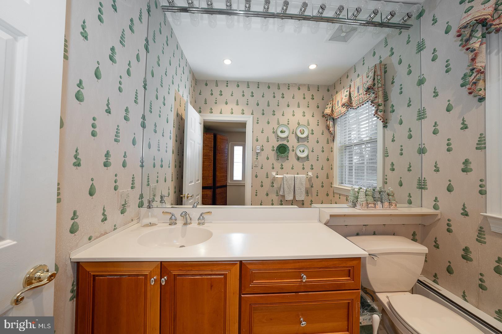 STURBRIDGE - Residential