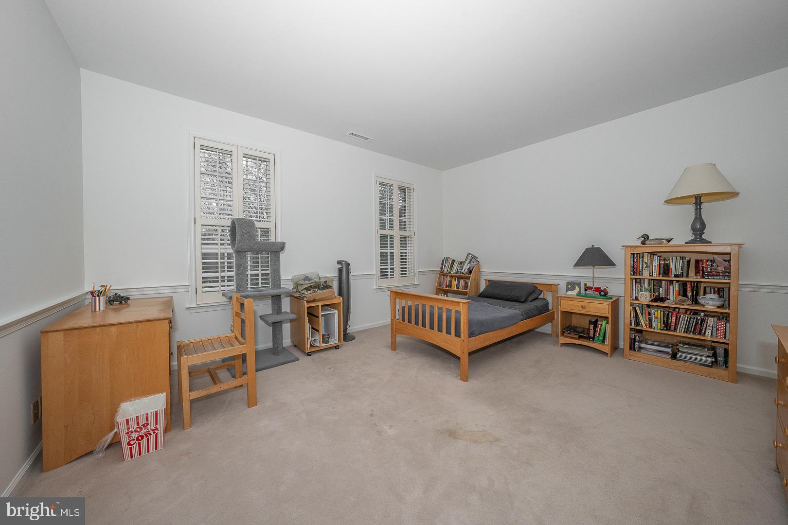 STURBRIDGE - Residential