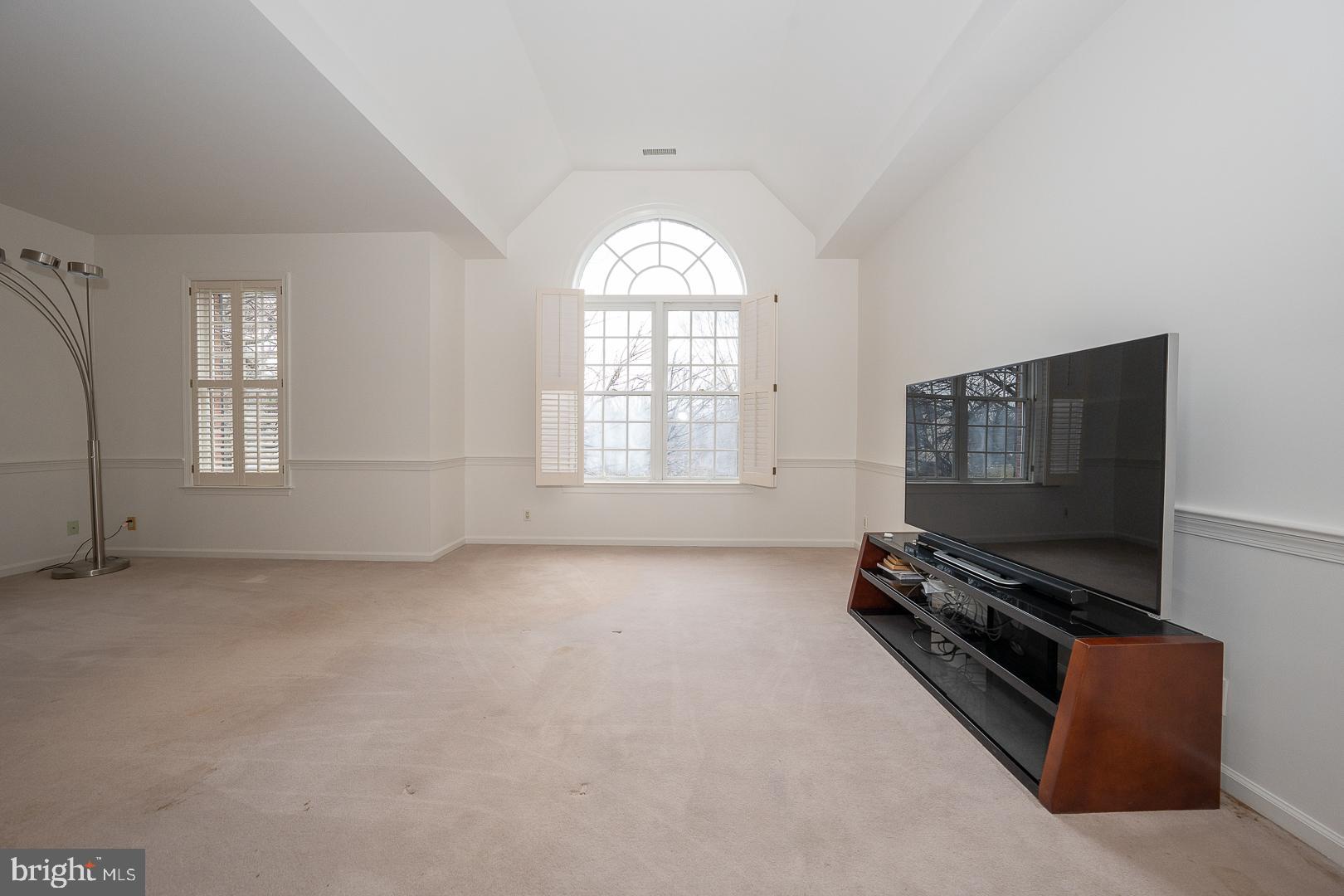 STURBRIDGE - Residential