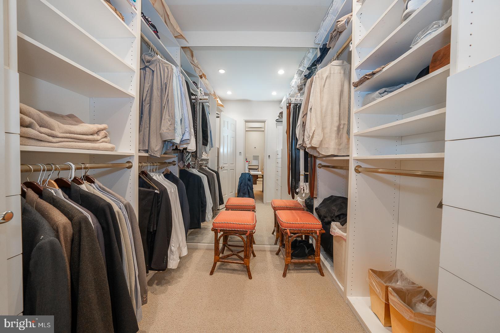 STURBRIDGE - Residential