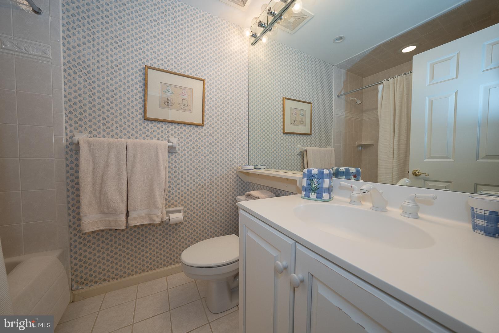 STURBRIDGE - Residential