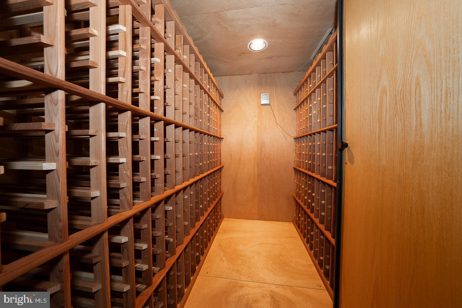 STURBRIDGE - Residential