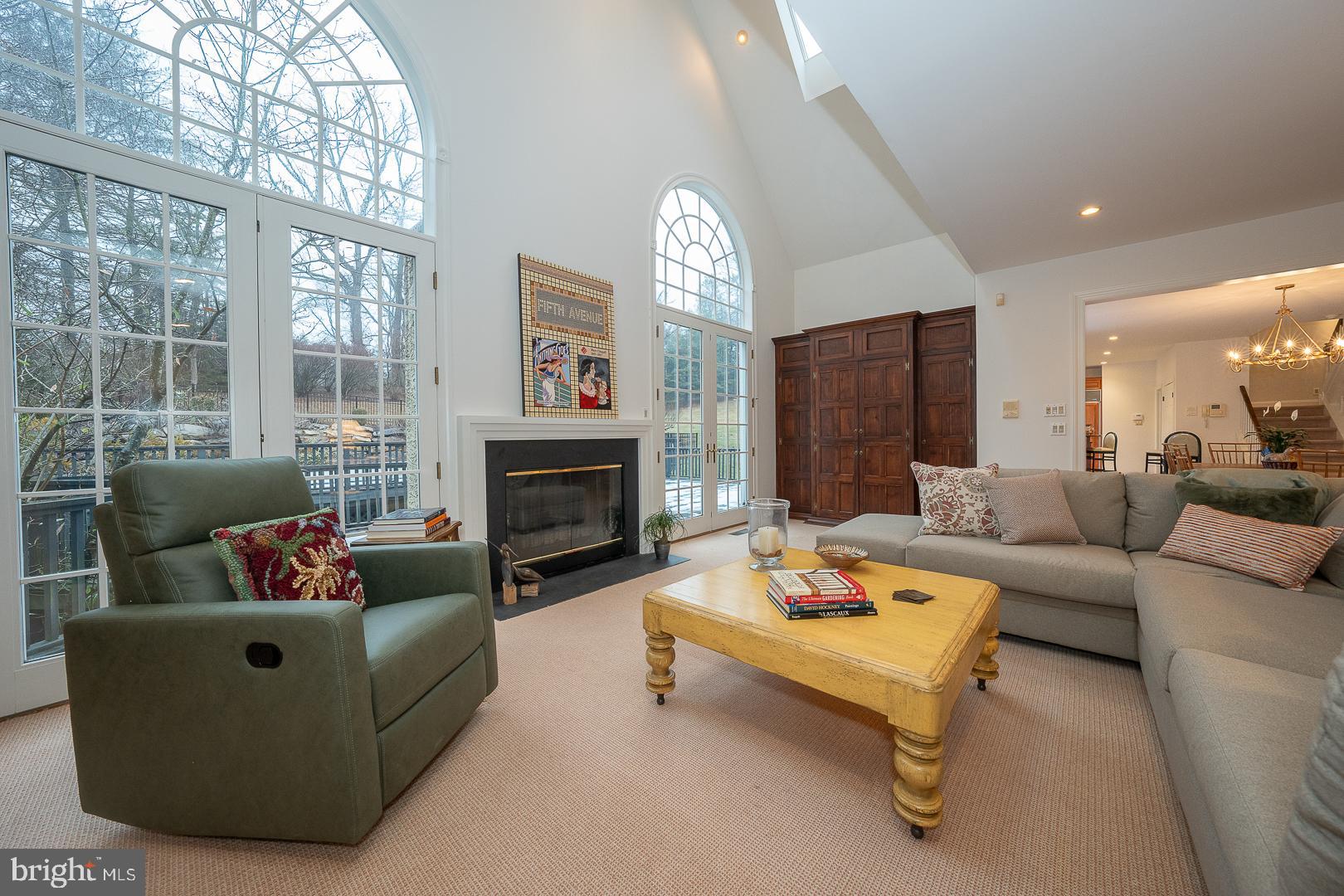 STURBRIDGE - Residential