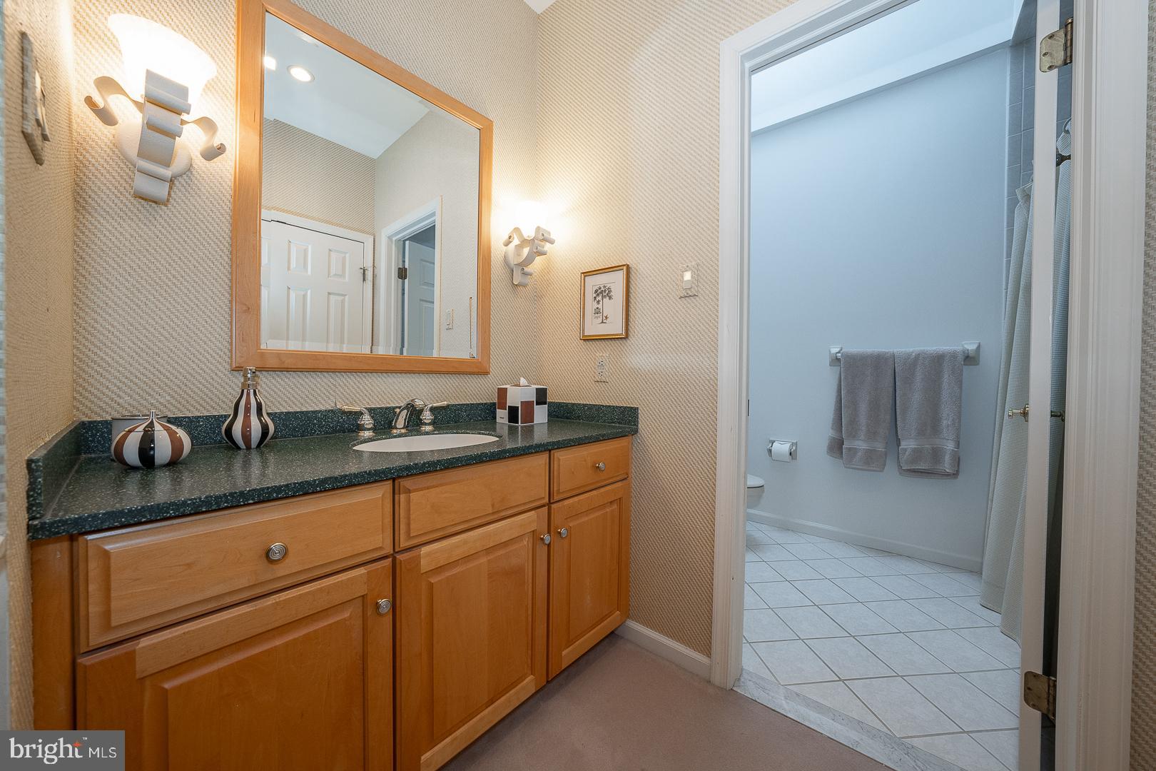 STURBRIDGE - Residential