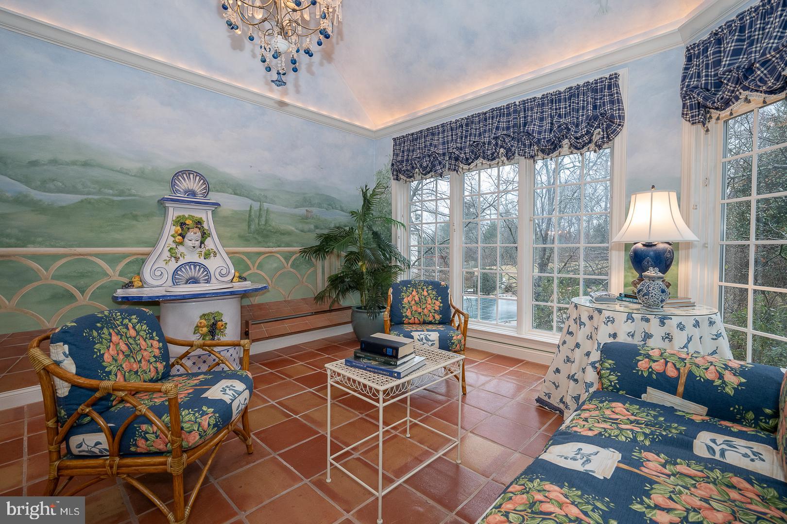 STURBRIDGE - Residential