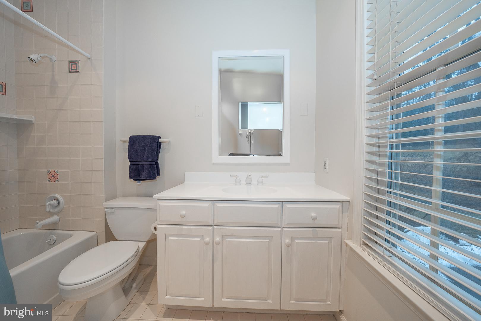 STURBRIDGE - Residential