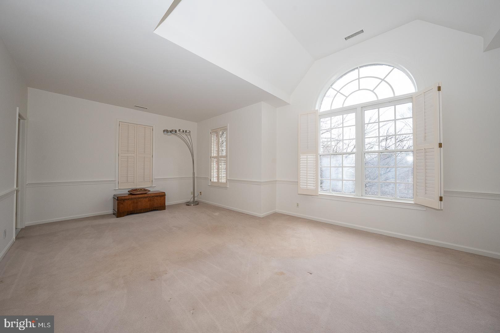 STURBRIDGE - Residential