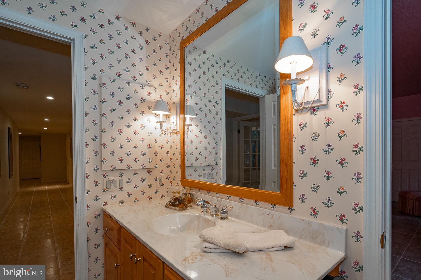 STURBRIDGE - Residential