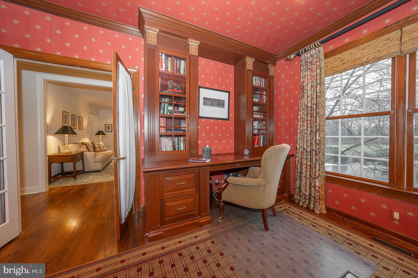 STURBRIDGE - Residential