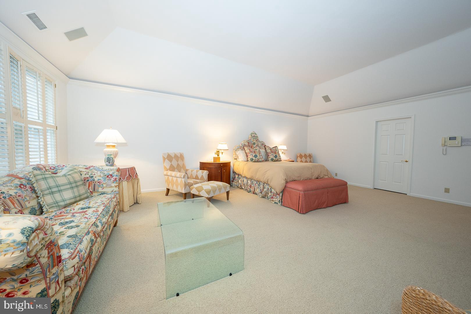 STURBRIDGE - Residential