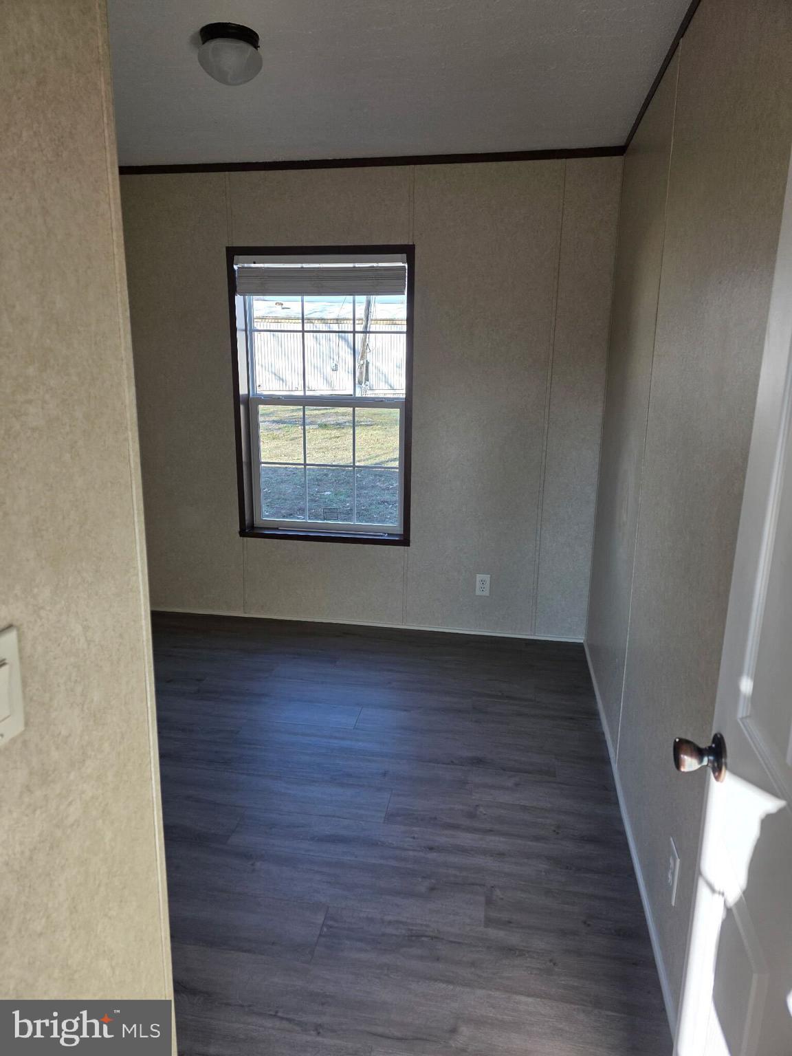 MORELAND TRAILER - Residential