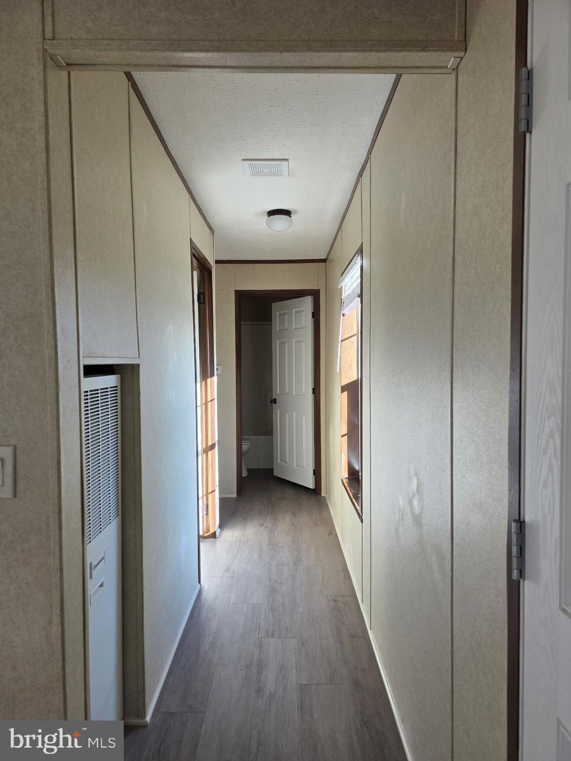 MORELAND TRAILER - Residential