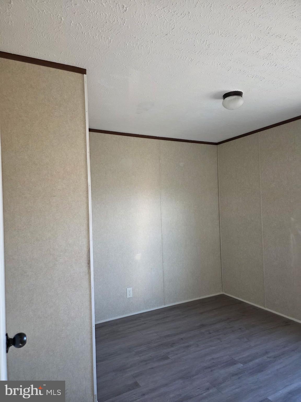 MORELAND TRAILER - Residential