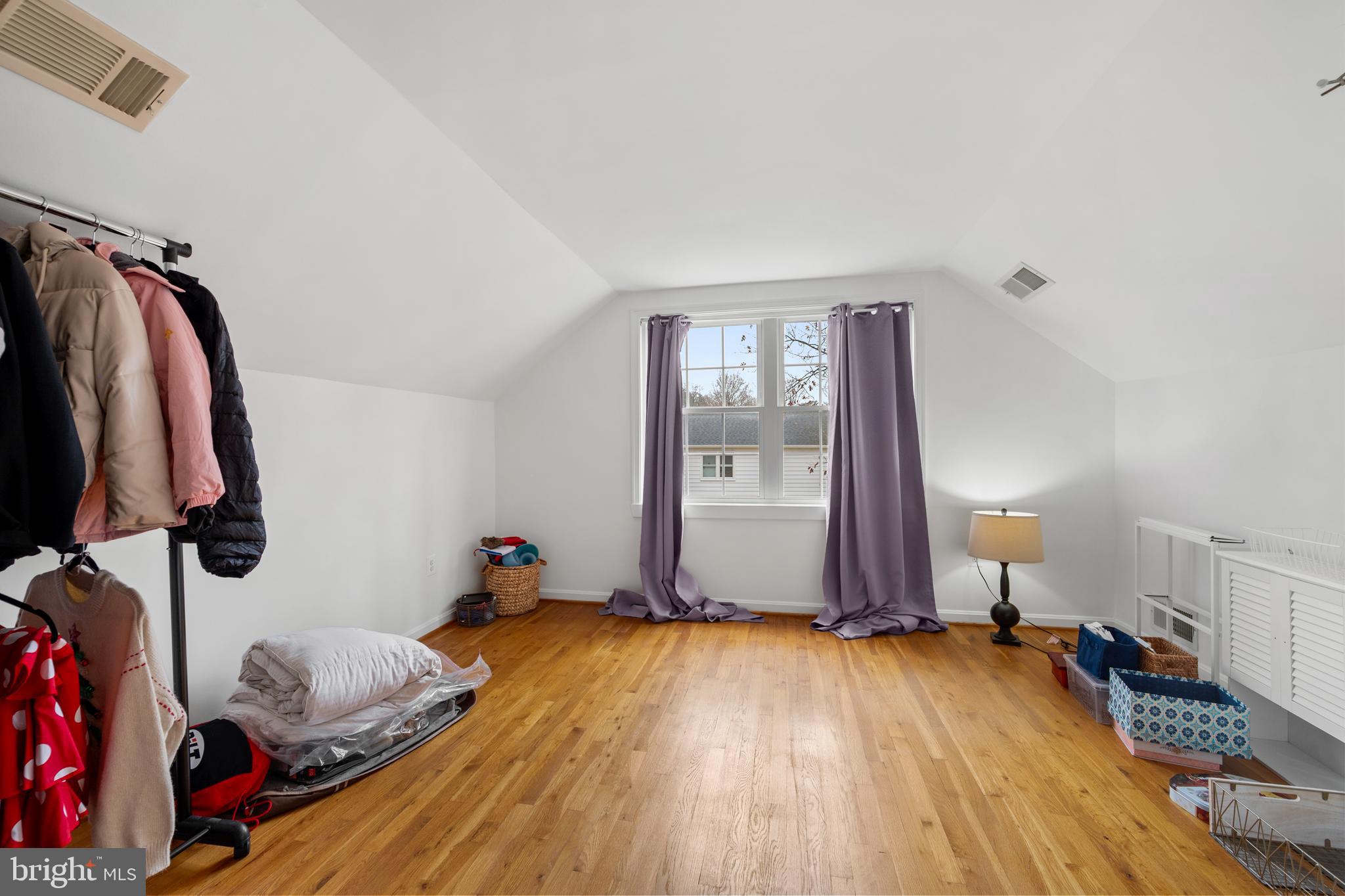 LAYHILL VIEW - Residential Lease