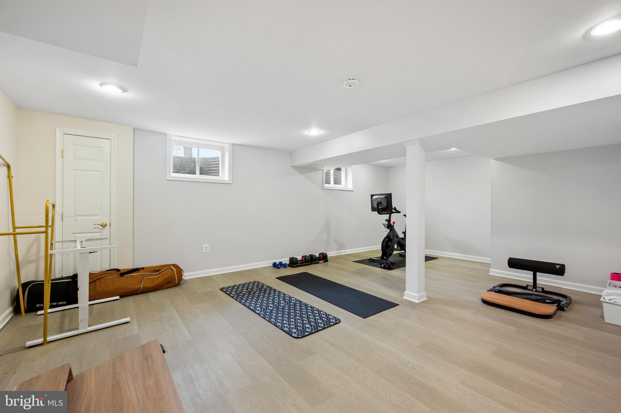 LAYHILL VIEW - Residential Lease