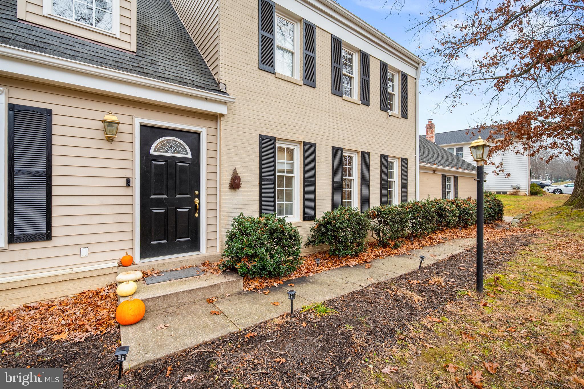 LAYHILL VIEW - Residential Lease