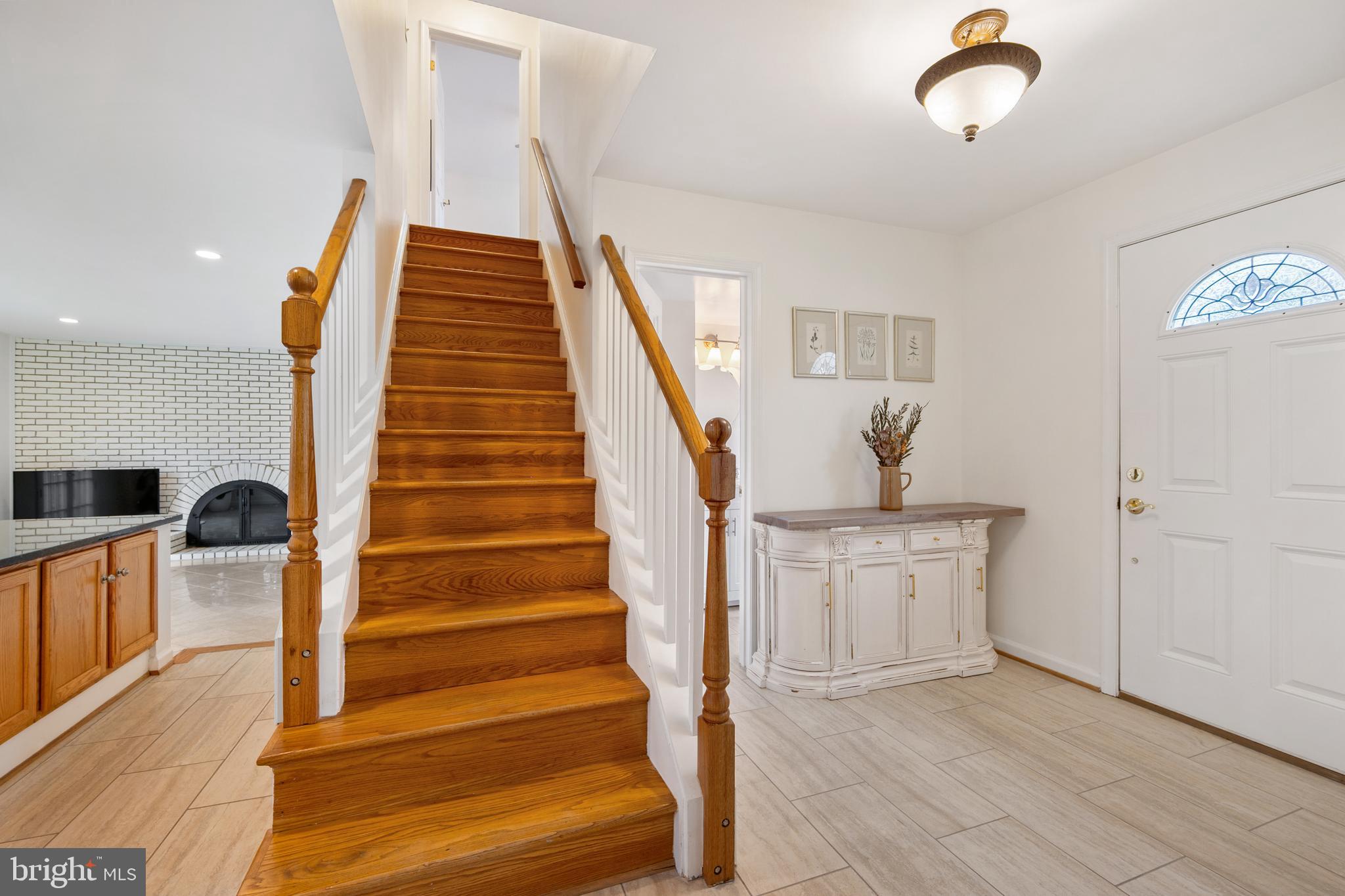 LAYHILL VIEW - Residential Lease