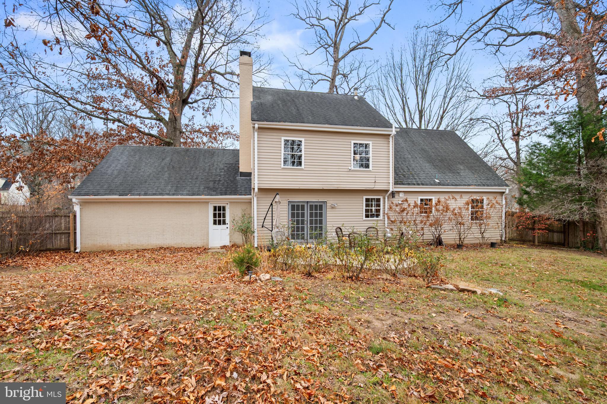 LAYHILL VIEW - Residential Lease