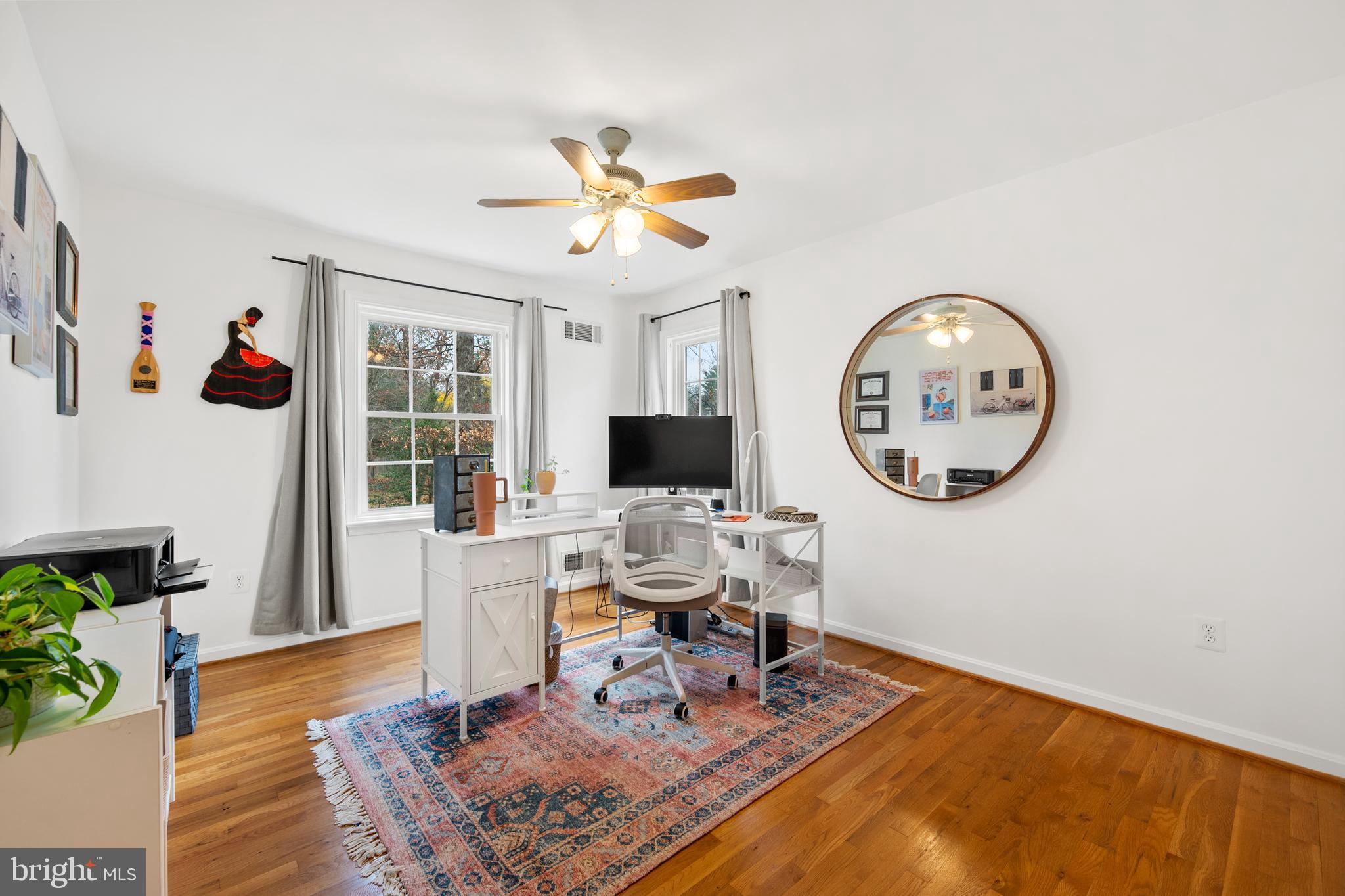 LAYHILL VIEW - Residential Lease