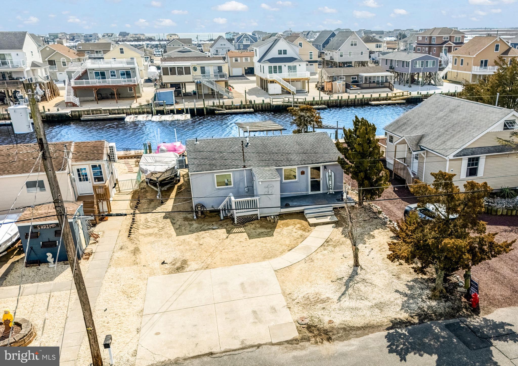 80 DOLPHIN ROAD