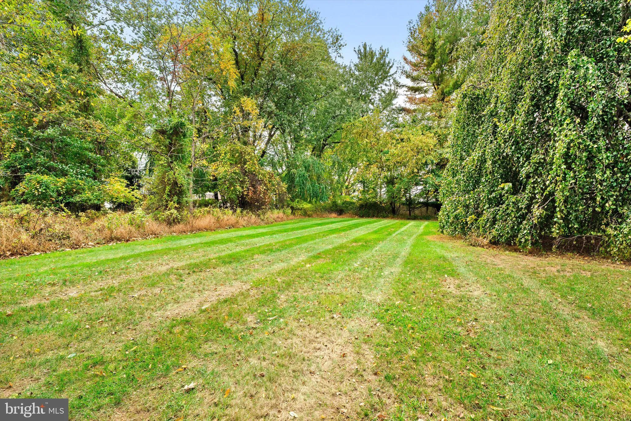 Yardley, Pennsylvania 19067, United States, 6 Bedrooms Bedrooms, ,5 BathroomsBathrooms,Residential,Pending,226379