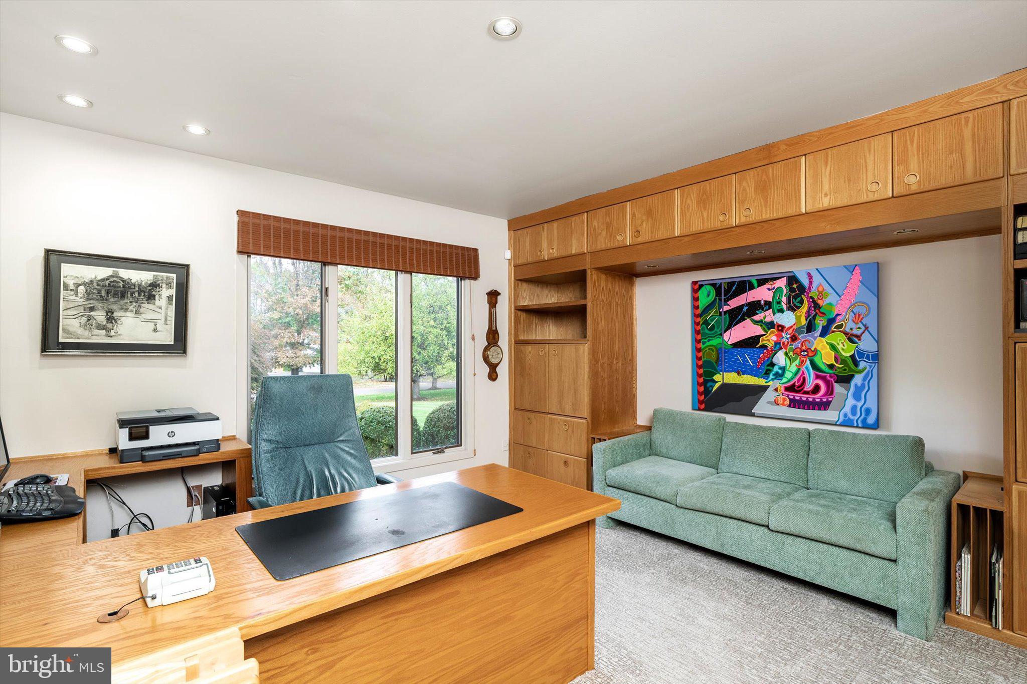 MAKEFIELD ESTATES - Residential