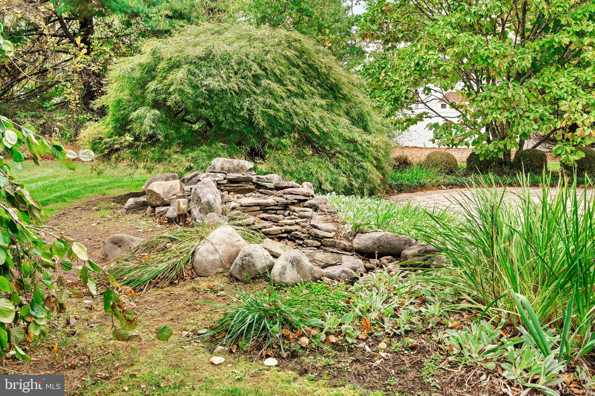 MAKEFIELD ESTATES - Residential