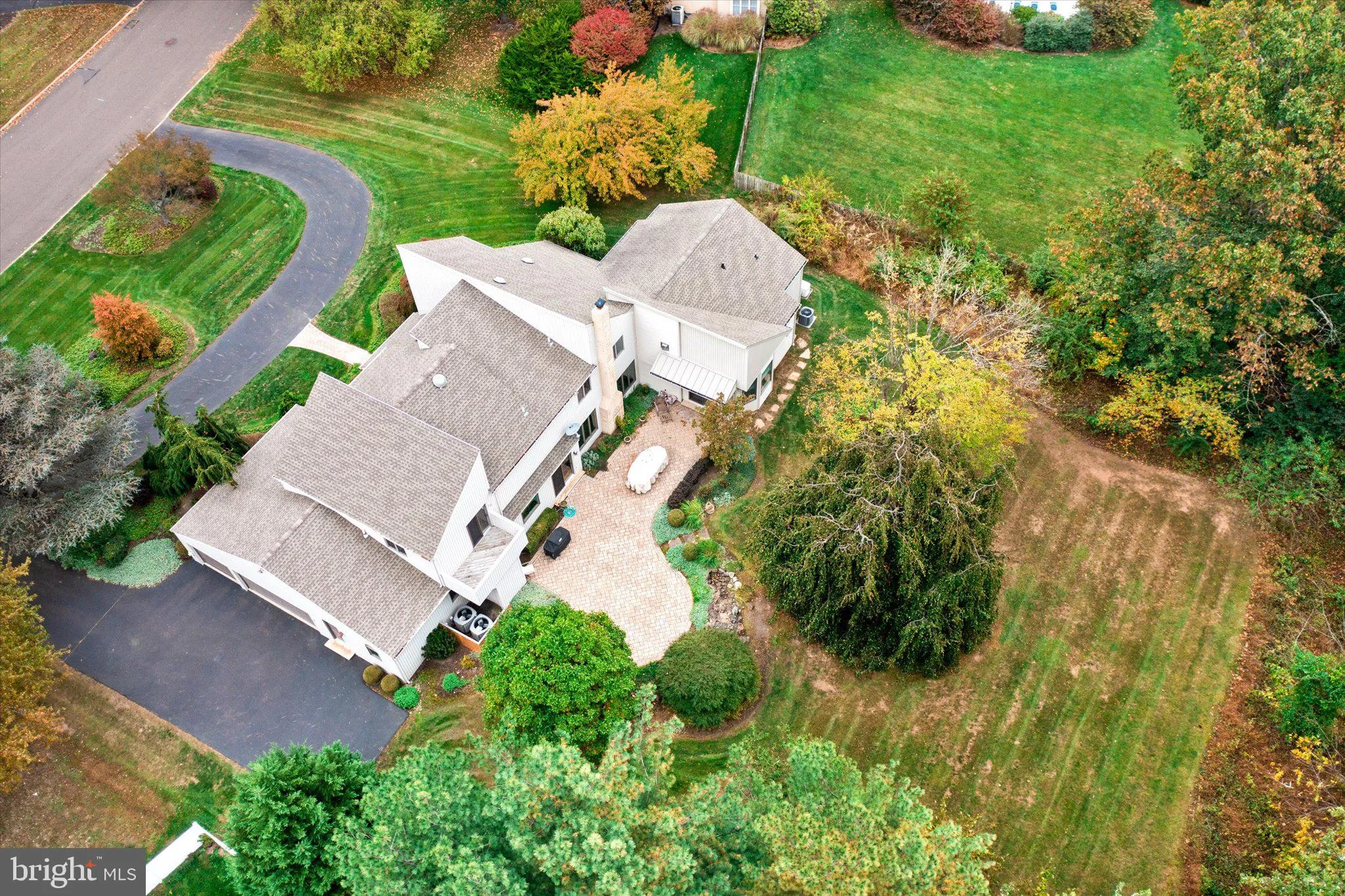 Yardley, Pennsylvania 19067, United States, 6 Bedrooms Bedrooms, ,5 BathroomsBathrooms,Residential,Pending,226379