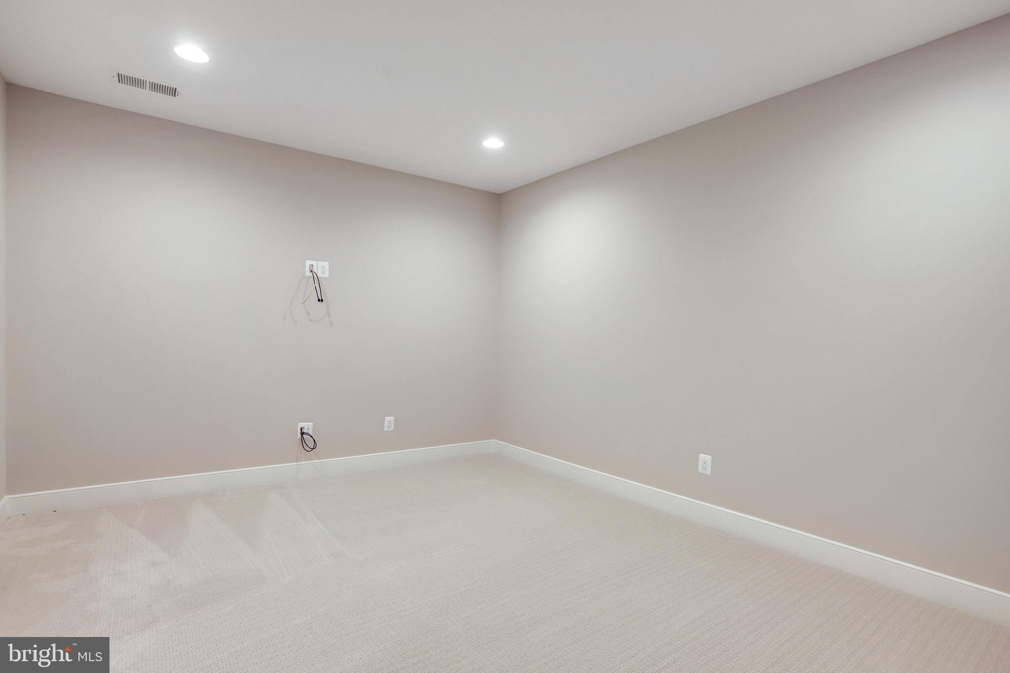 TOWN AND COUNTRY ESTATES - Residential