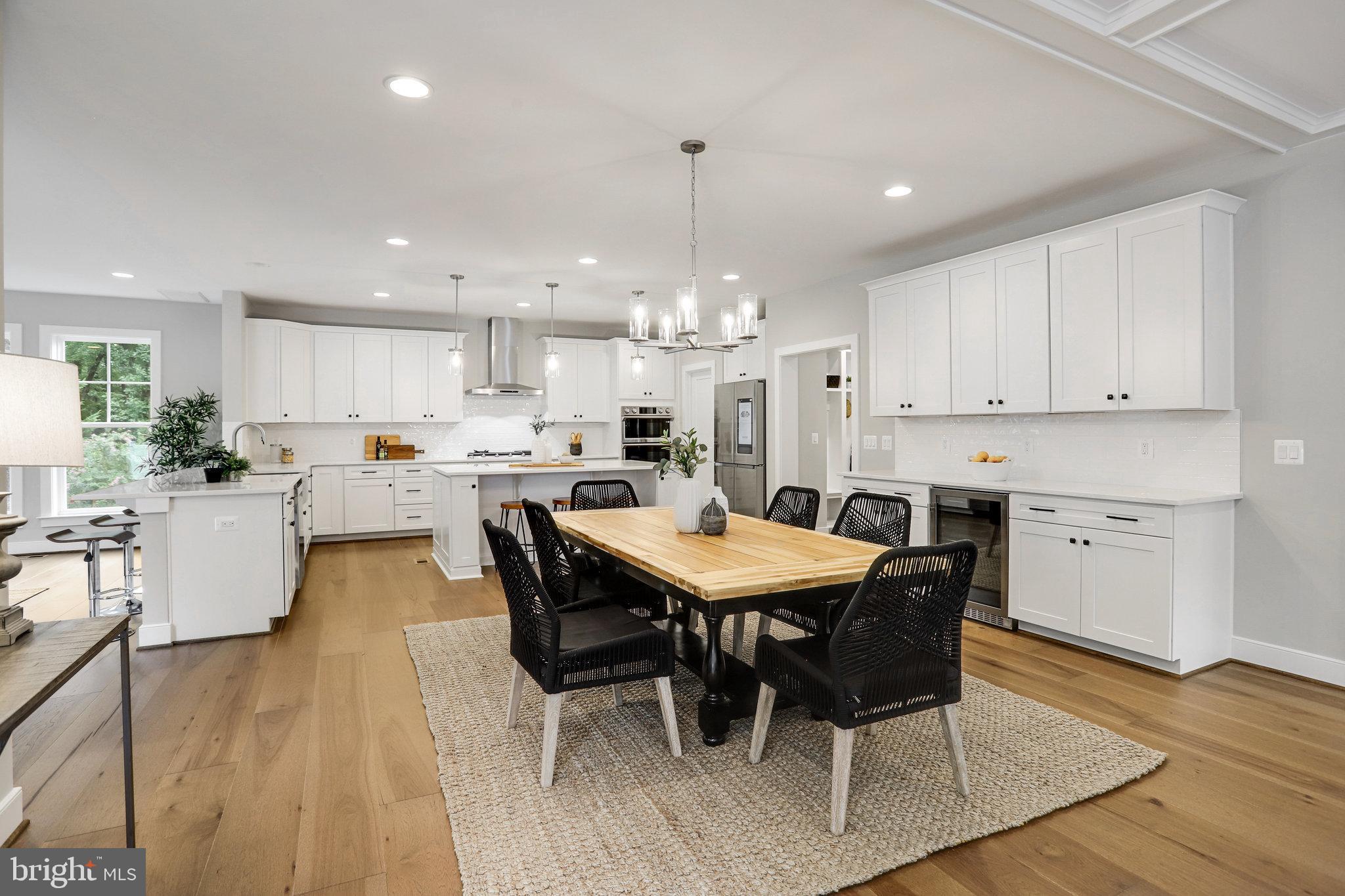 TOWN AND COUNTRY ESTATES - Residential