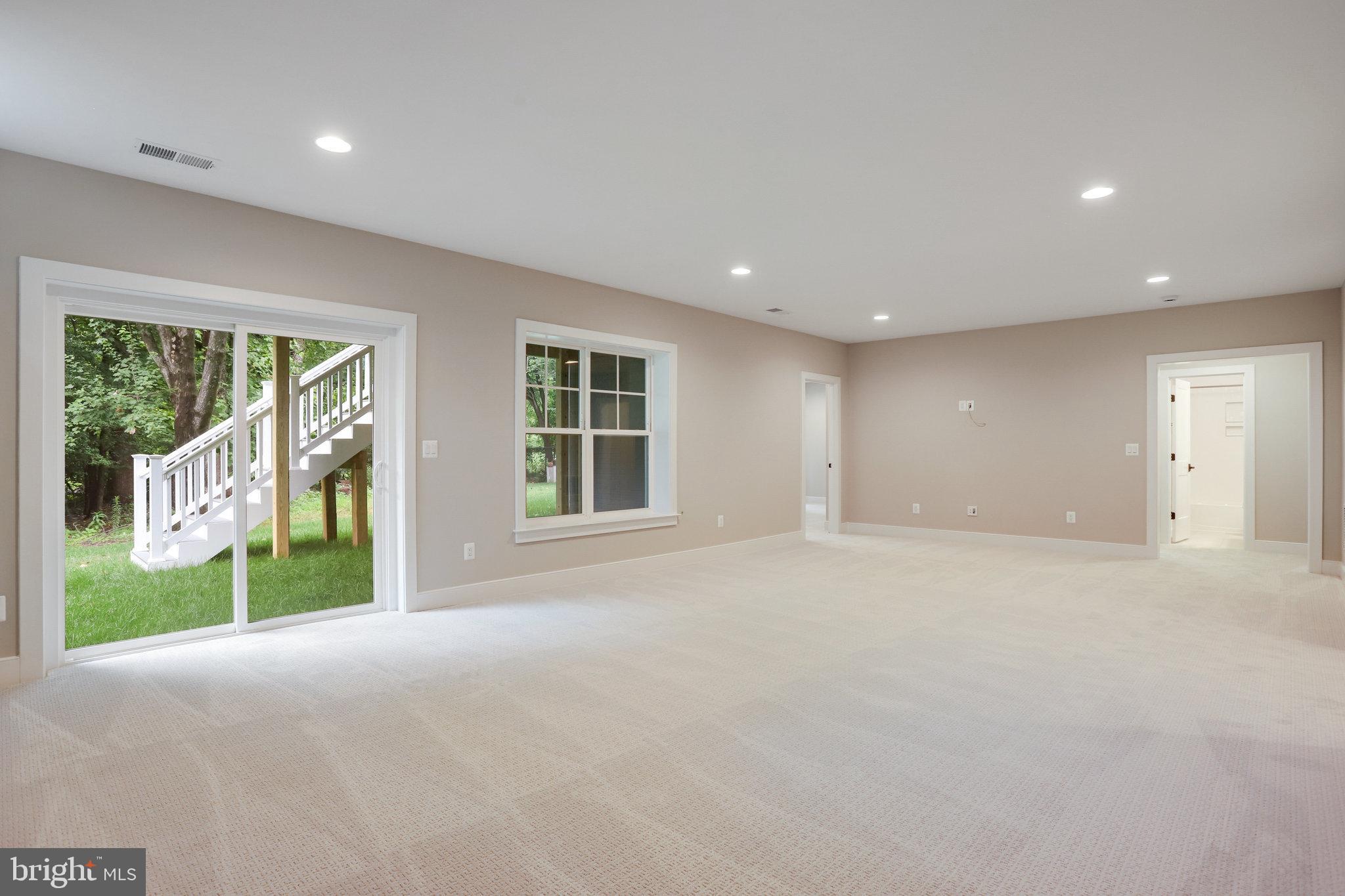 TOWN AND COUNTRY ESTATES - Residential