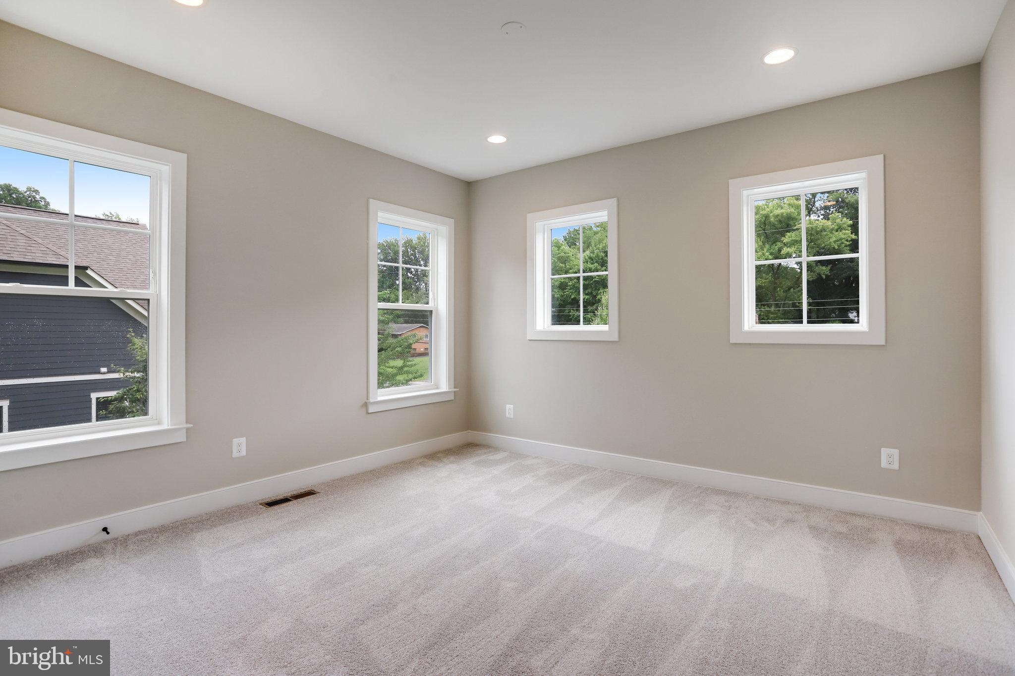 TOWN AND COUNTRY ESTATES - Residential