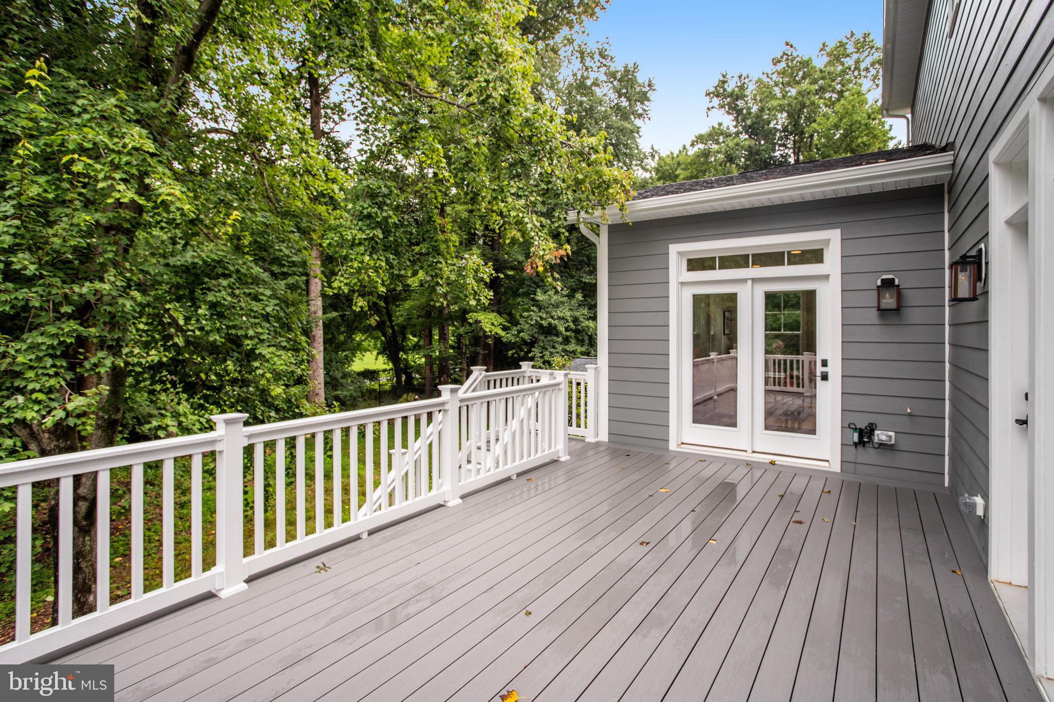 TOWN AND COUNTRY ESTATES - Residential