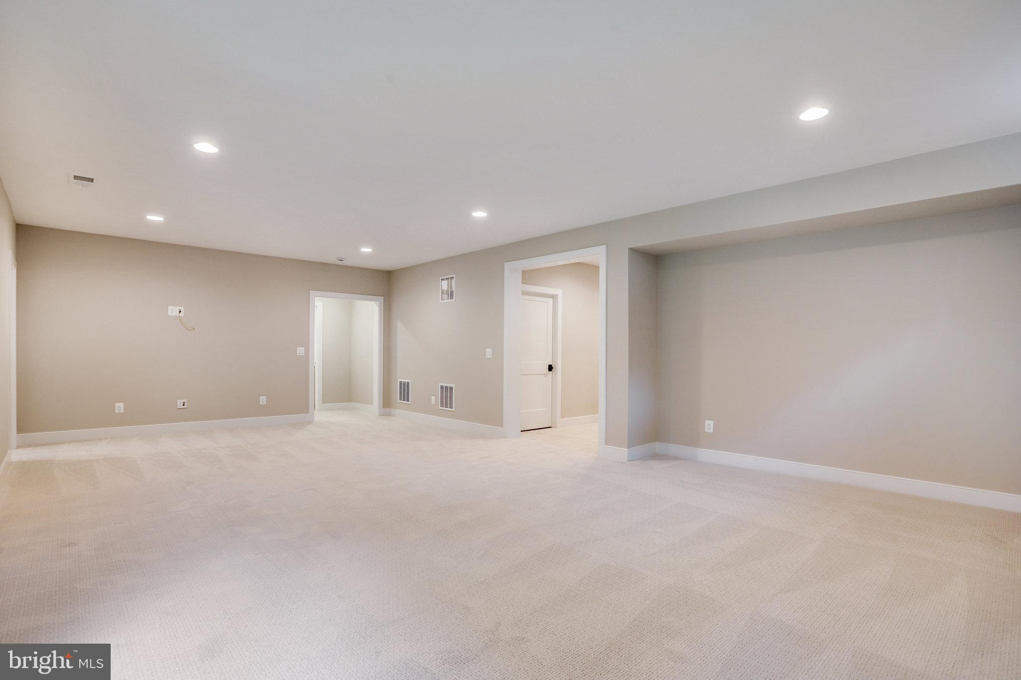 TOWN AND COUNTRY ESTATES - Residential