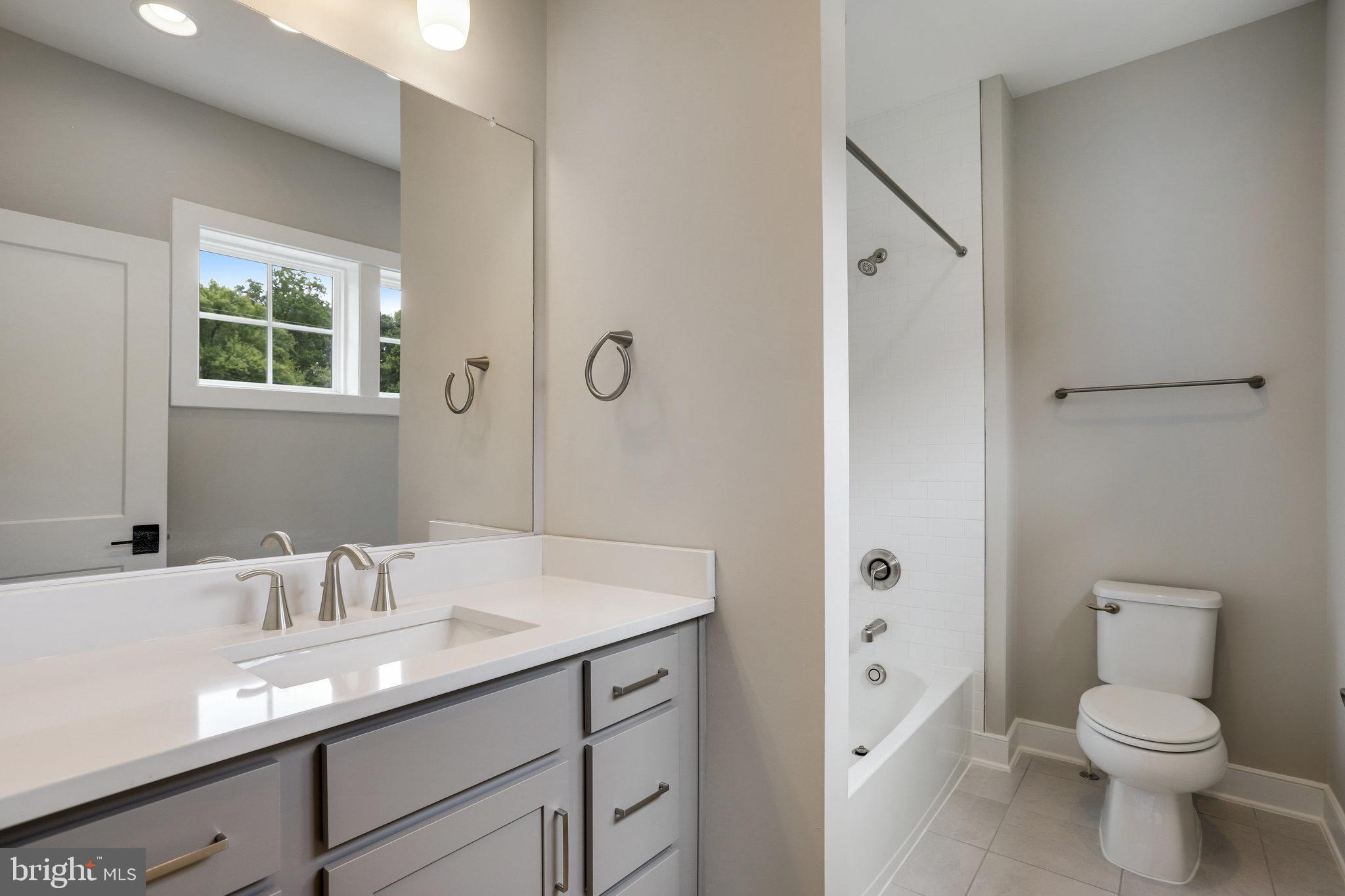 TOWN AND COUNTRY ESTATES - Residential