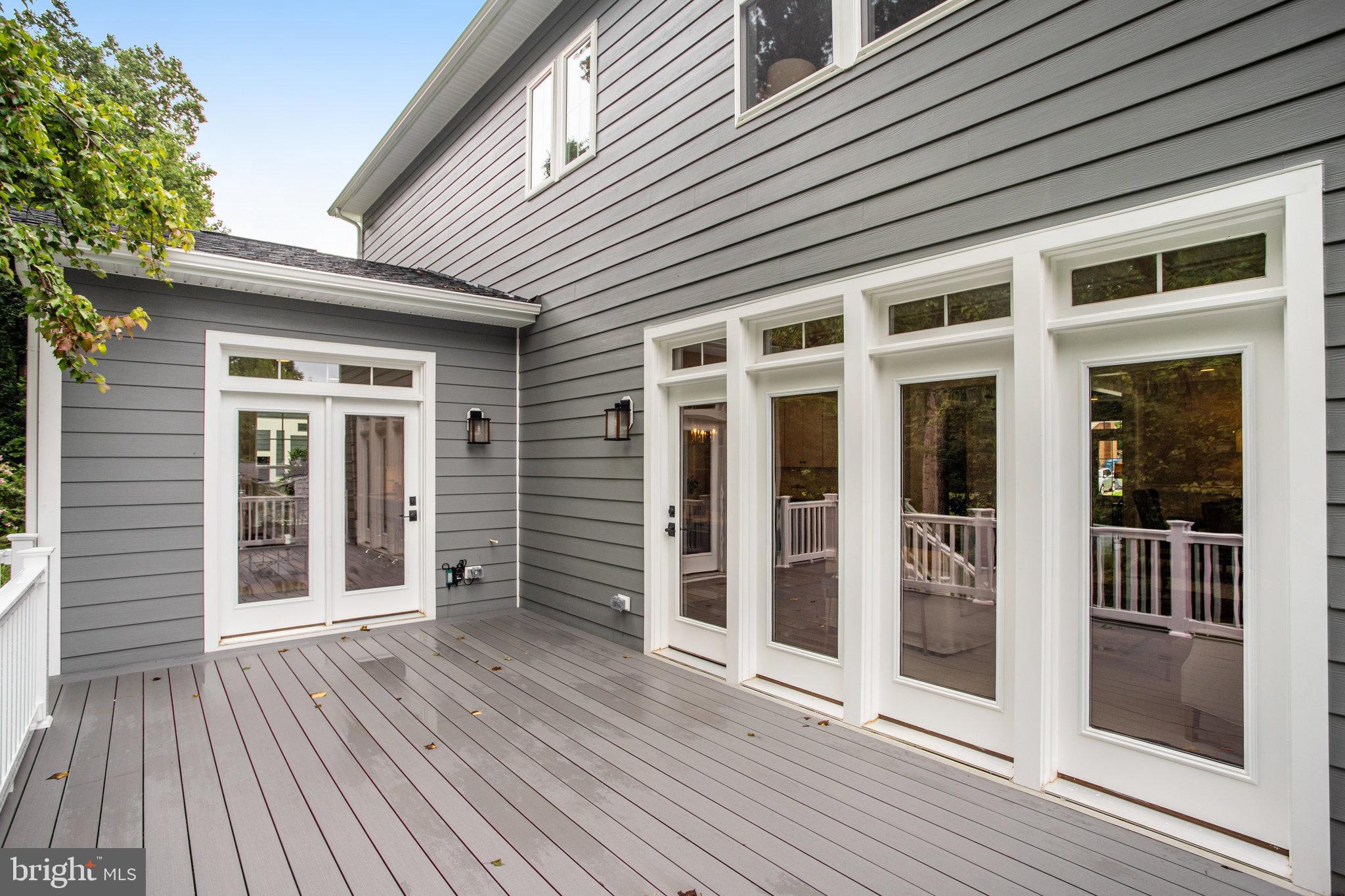 TOWN AND COUNTRY ESTATES - Residential