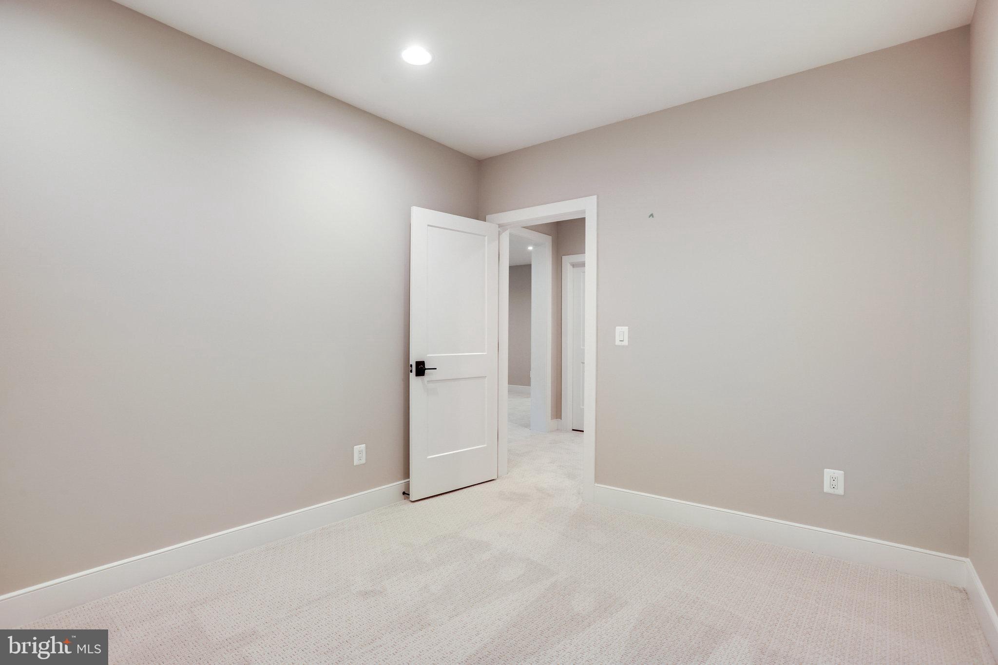 TOWN AND COUNTRY ESTATES - Residential