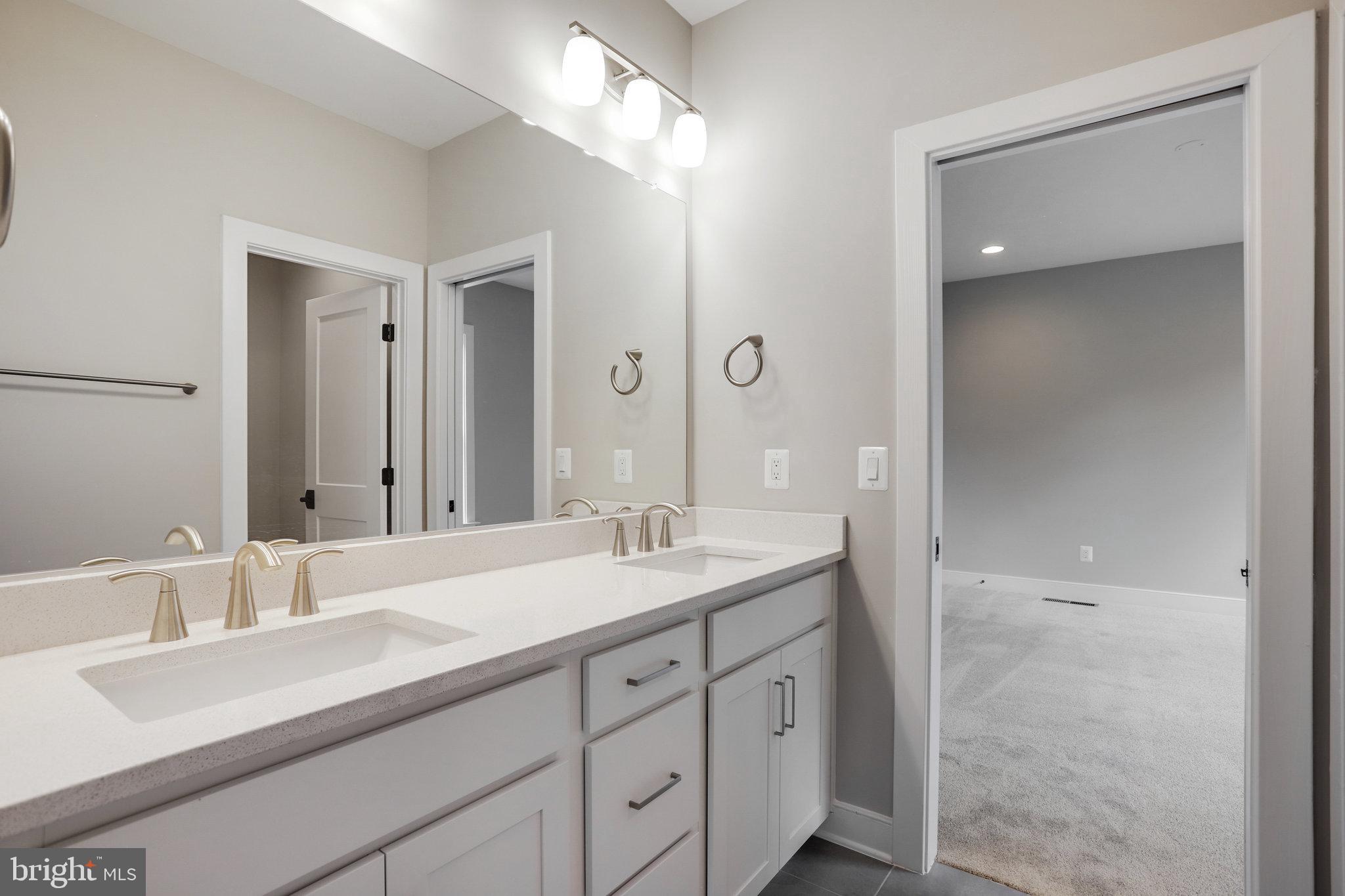 TOWN AND COUNTRY ESTATES - Residential