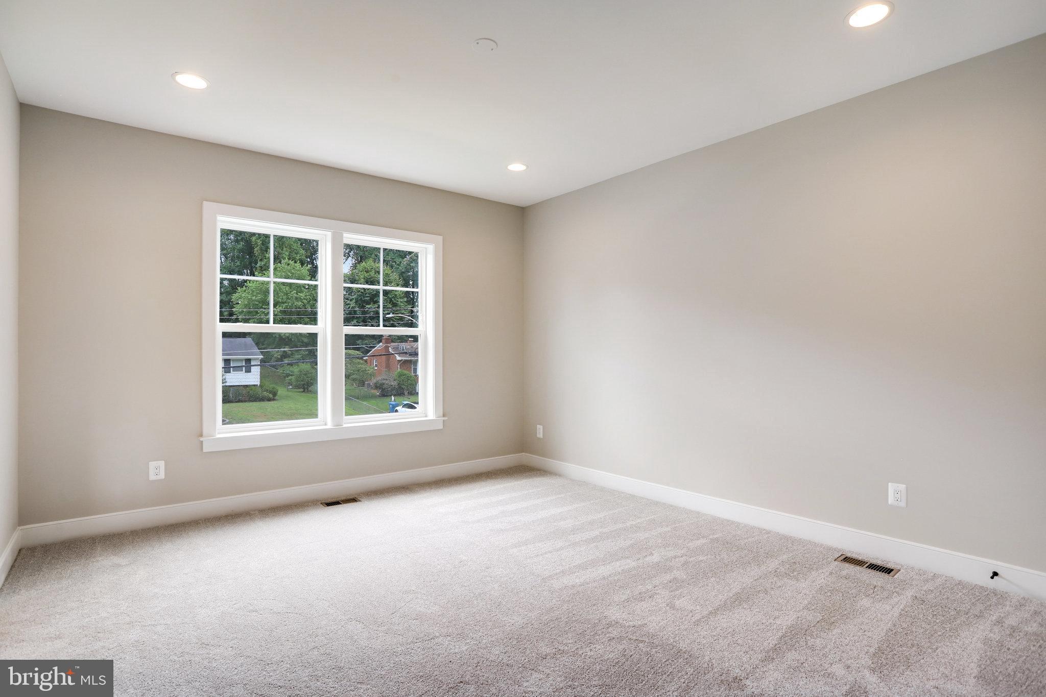 TOWN AND COUNTRY ESTATES - Residential