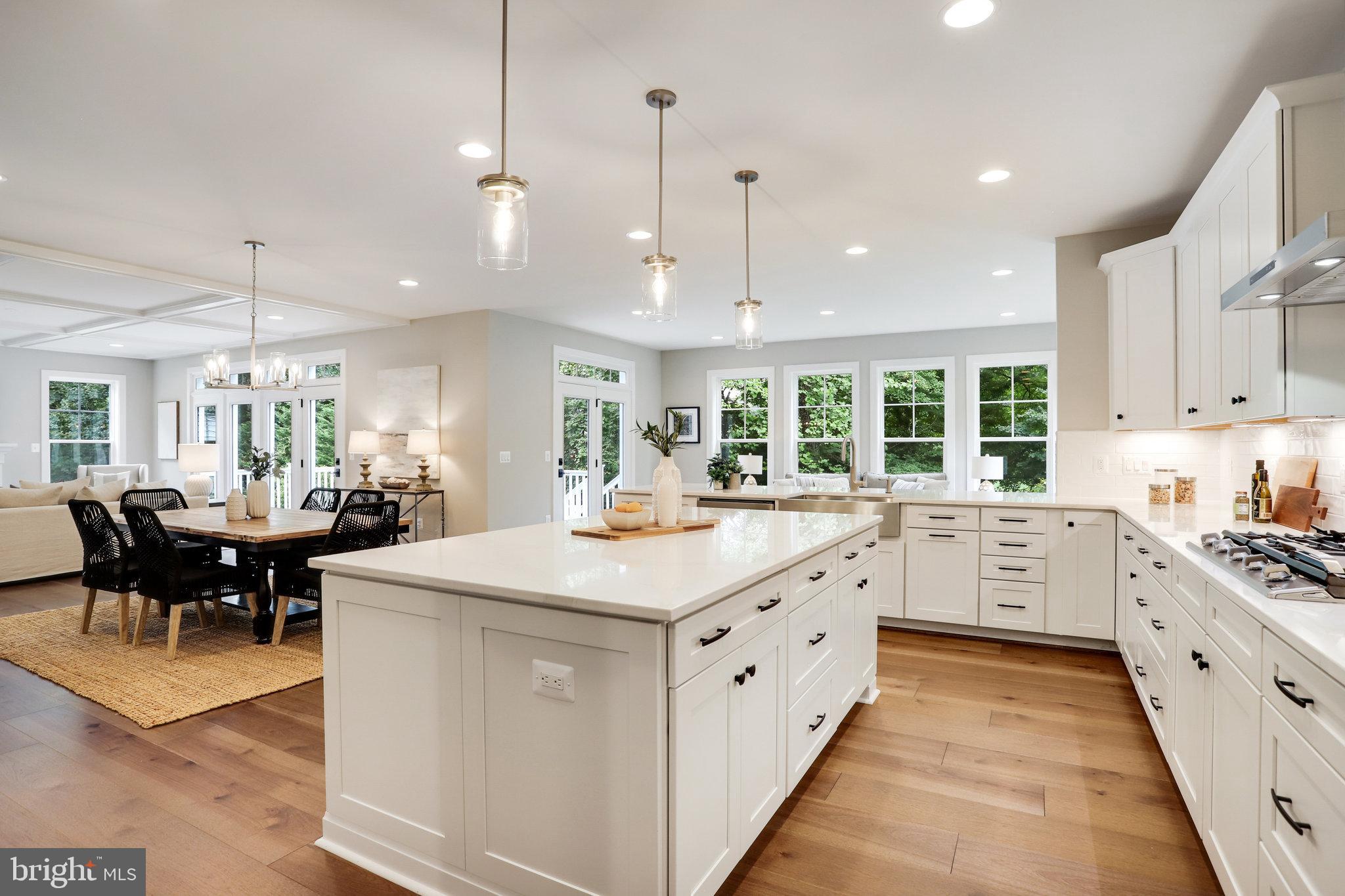 TOWN AND COUNTRY ESTATES - Residential