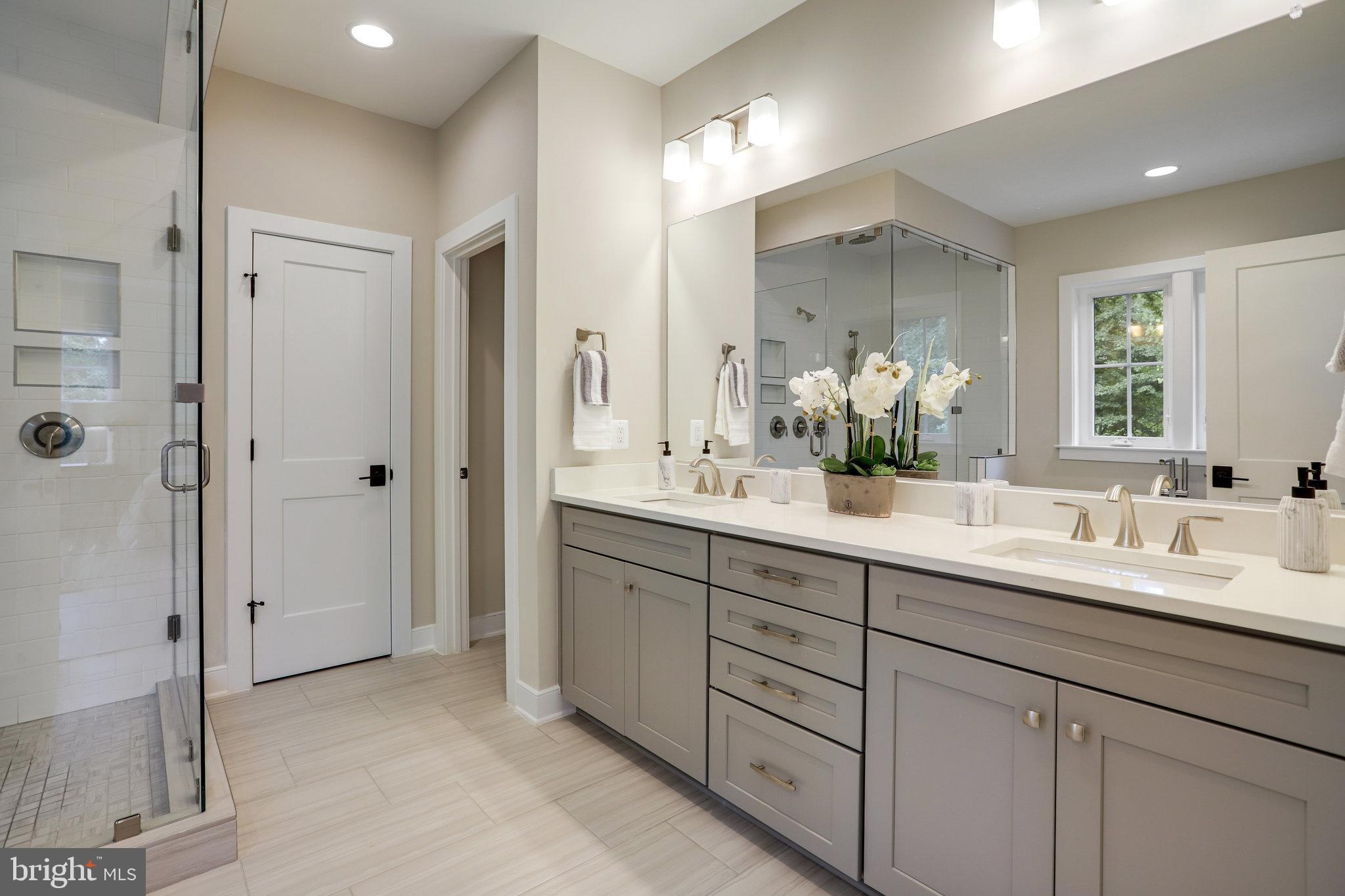 TOWN AND COUNTRY ESTATES - Residential