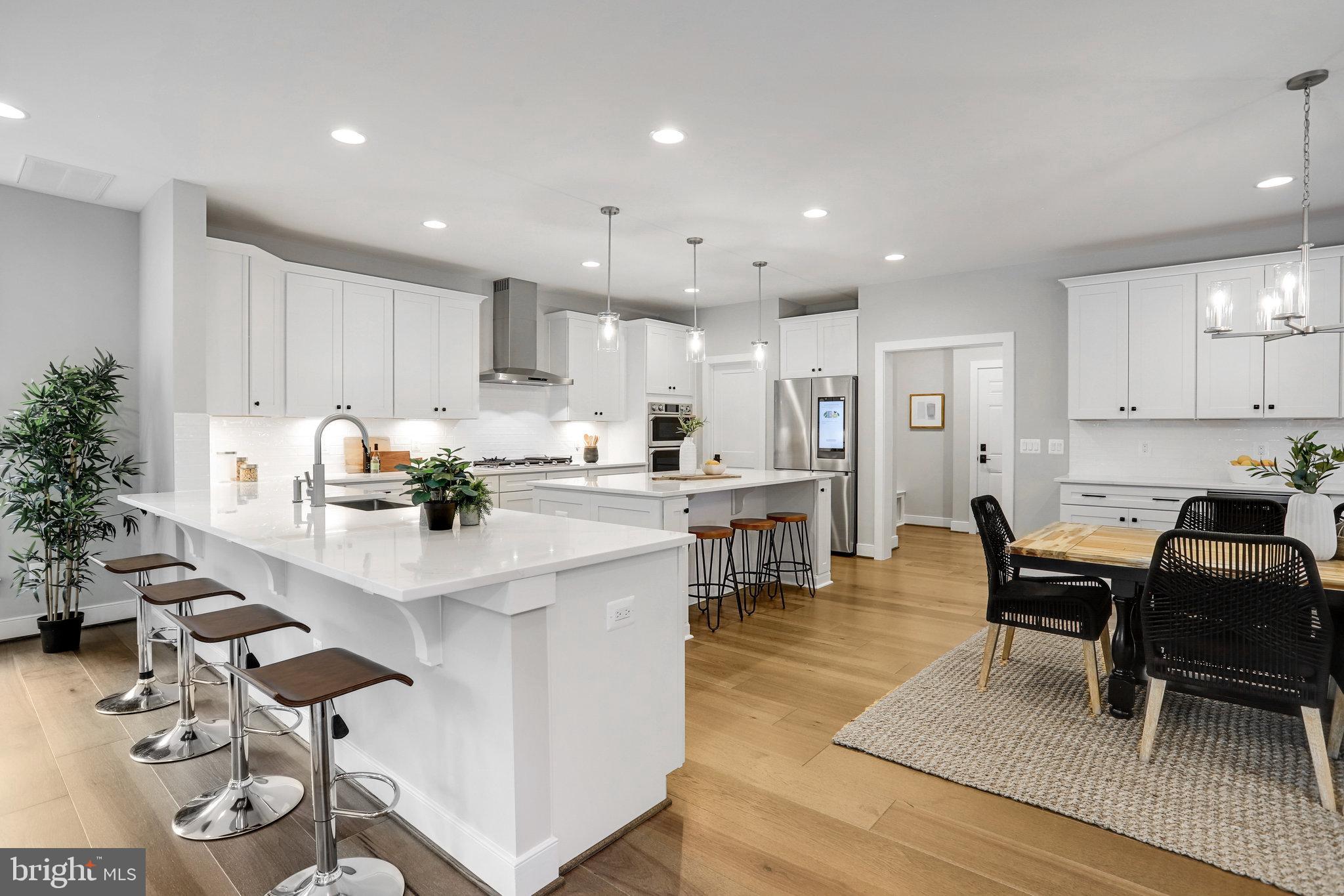 TOWN AND COUNTRY ESTATES - Residential