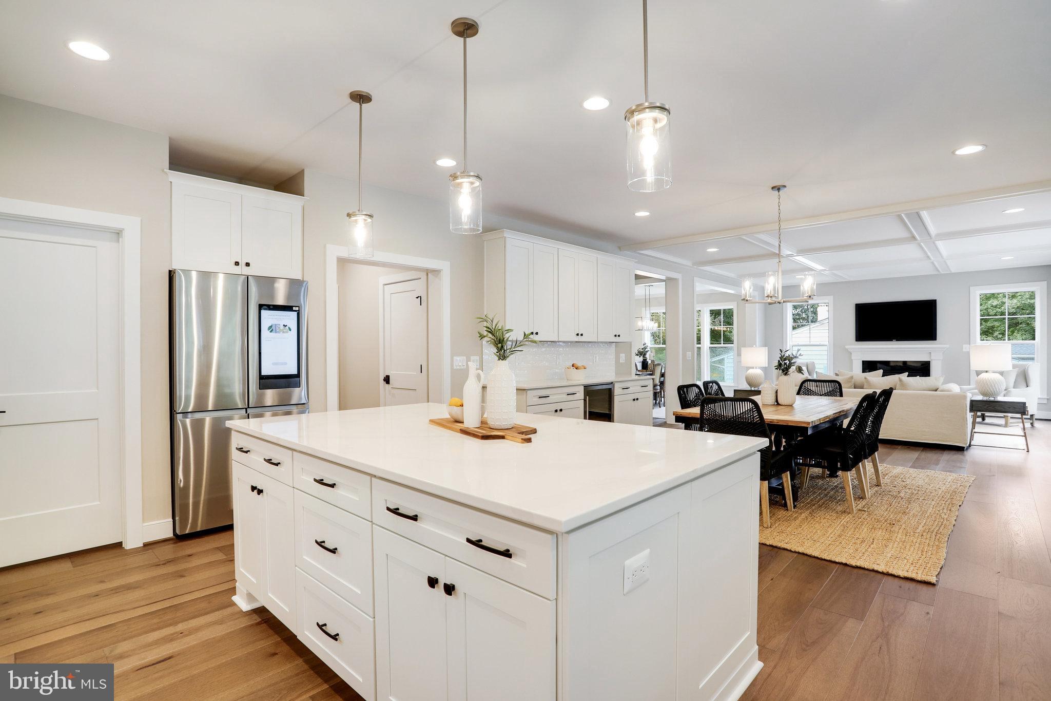 TOWN AND COUNTRY ESTATES - Residential