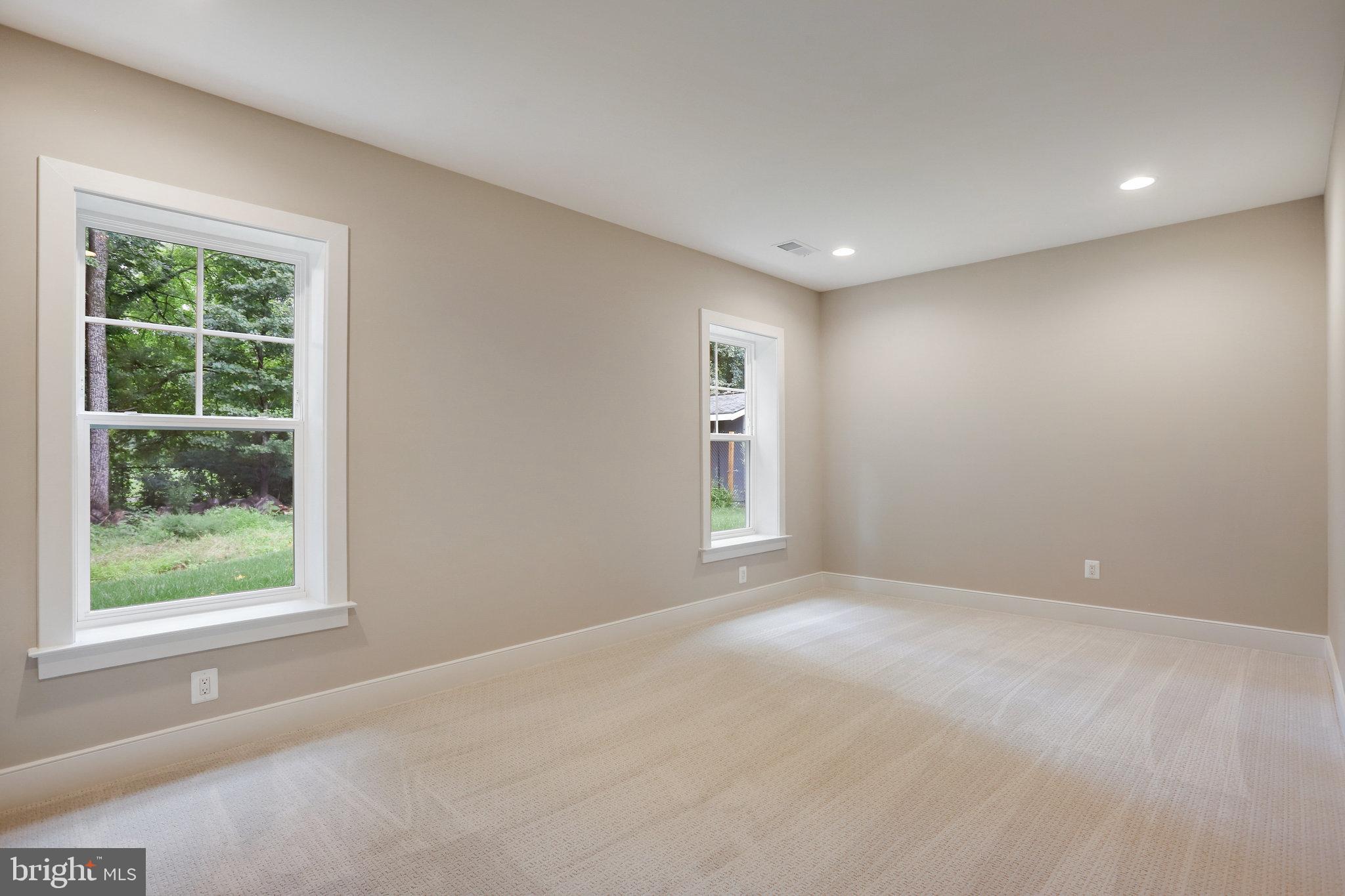 TOWN AND COUNTRY ESTATES - Residential