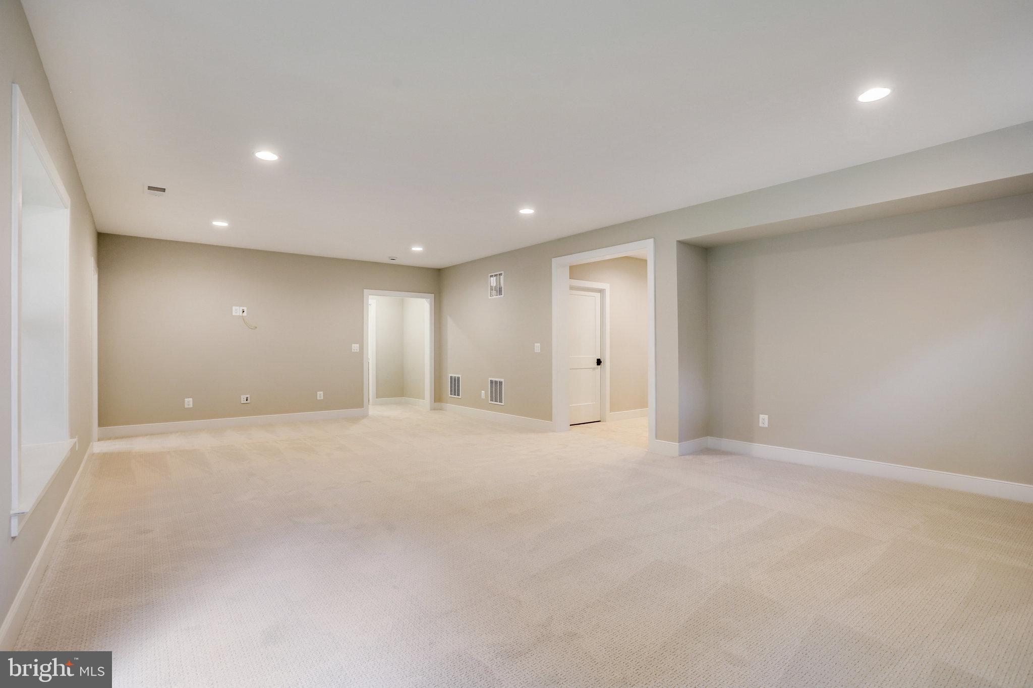 TOWN AND COUNTRY ESTATES - Residential