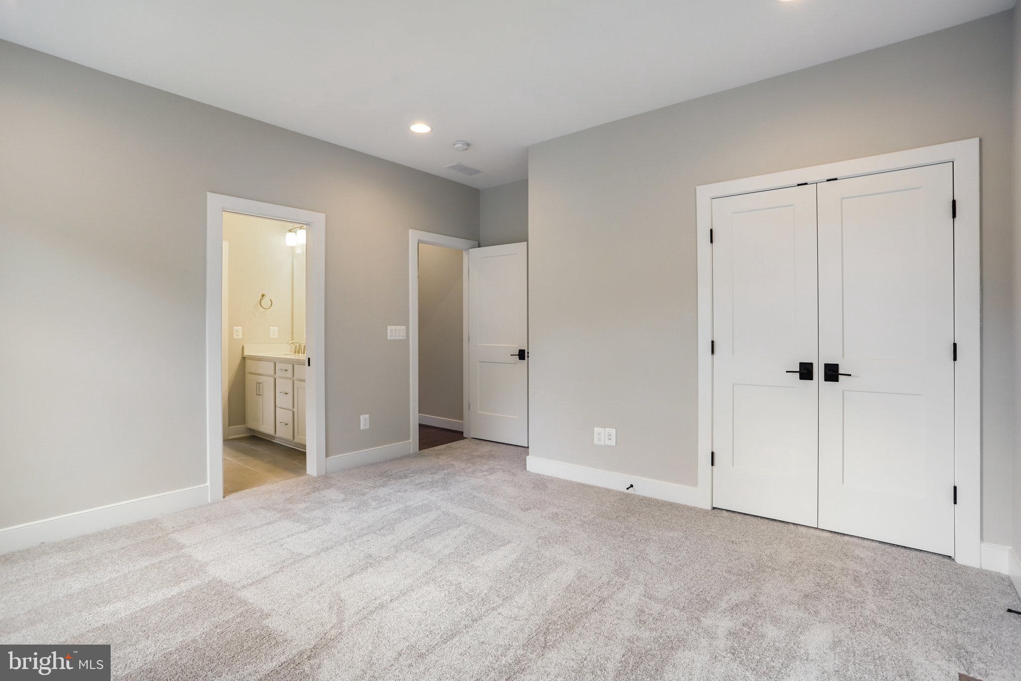 TOWN AND COUNTRY ESTATES - Residential