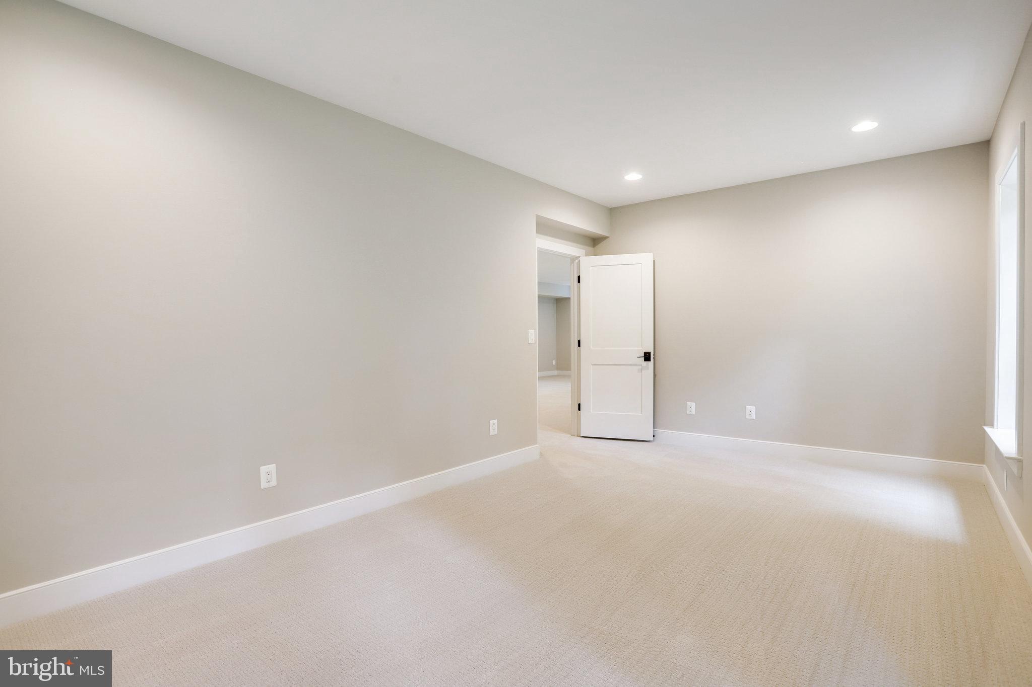 TOWN AND COUNTRY ESTATES - Residential