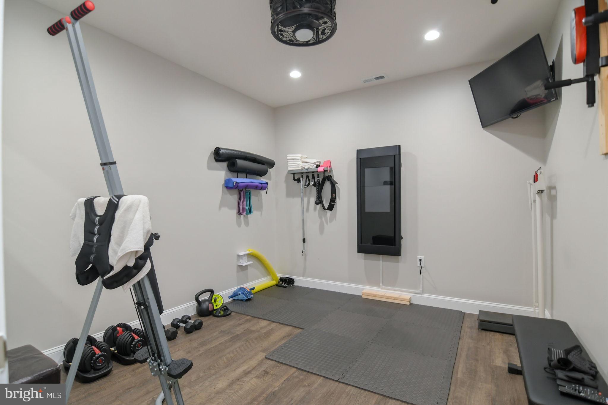 FLEETWOOD AT SLATE RUN - Residential