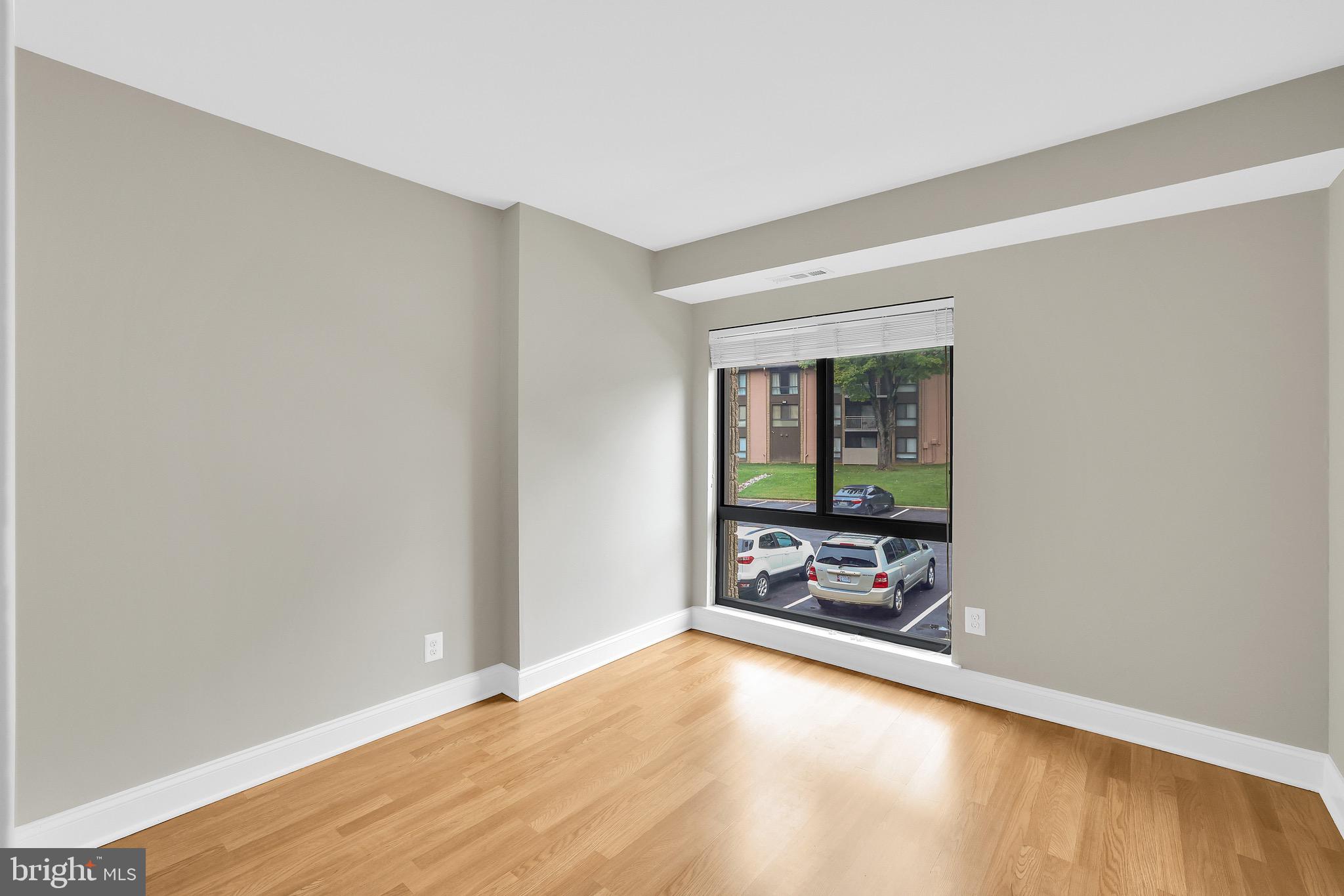 TREOVER CONDOMINIUM - Residential Lease