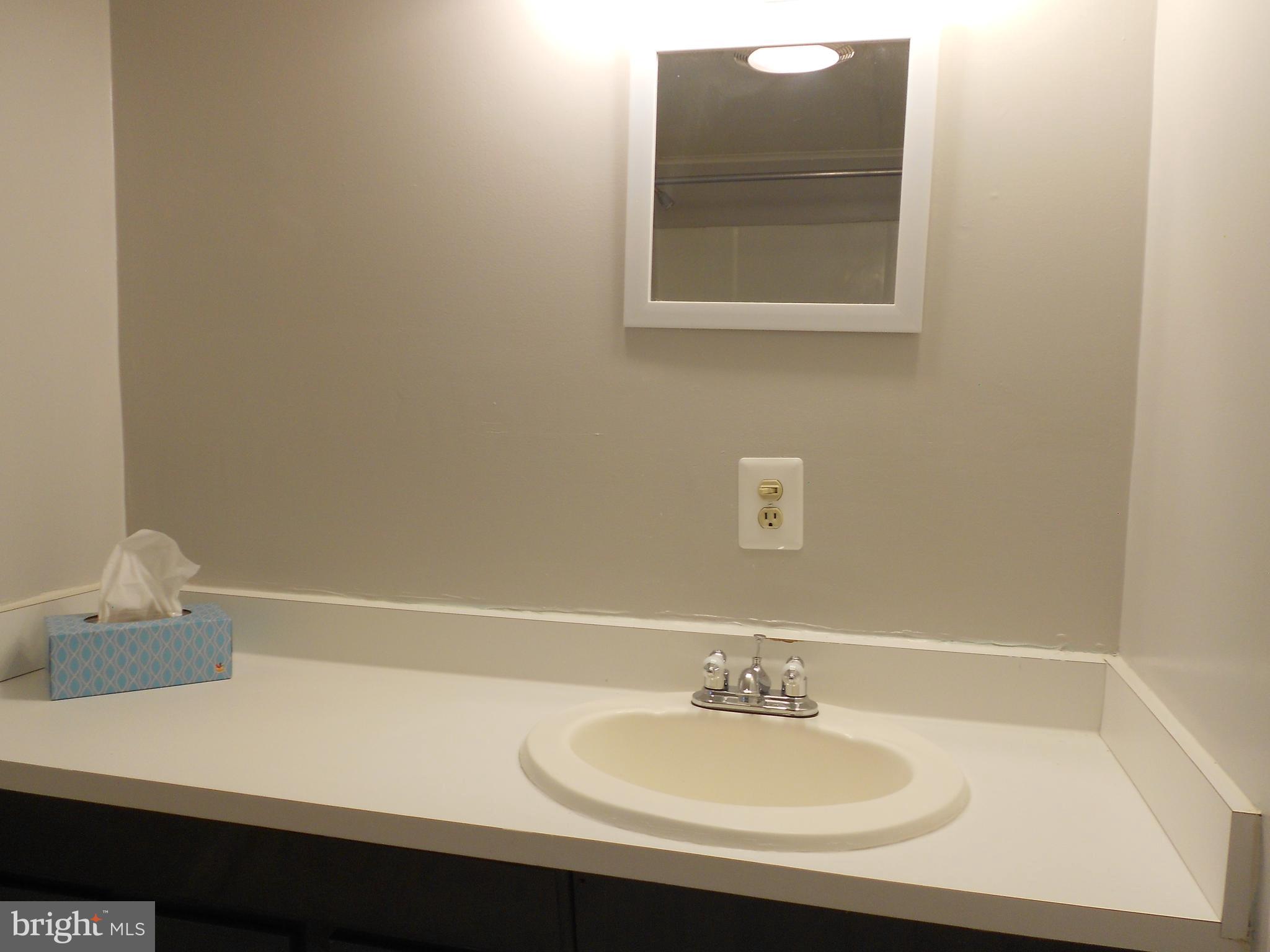 MOUNTAIN BUSH ESTATES - Residential